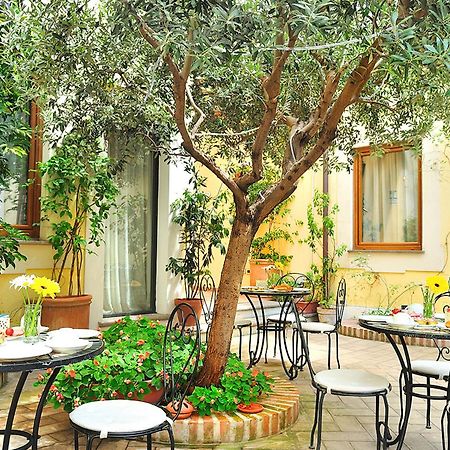 Le Clarisse Trastevere Rome Buitenkant foto